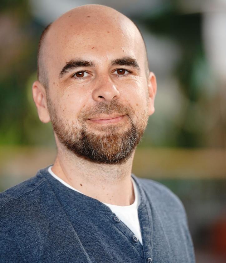 Dr. Iszály Ferenc Zalán PhD